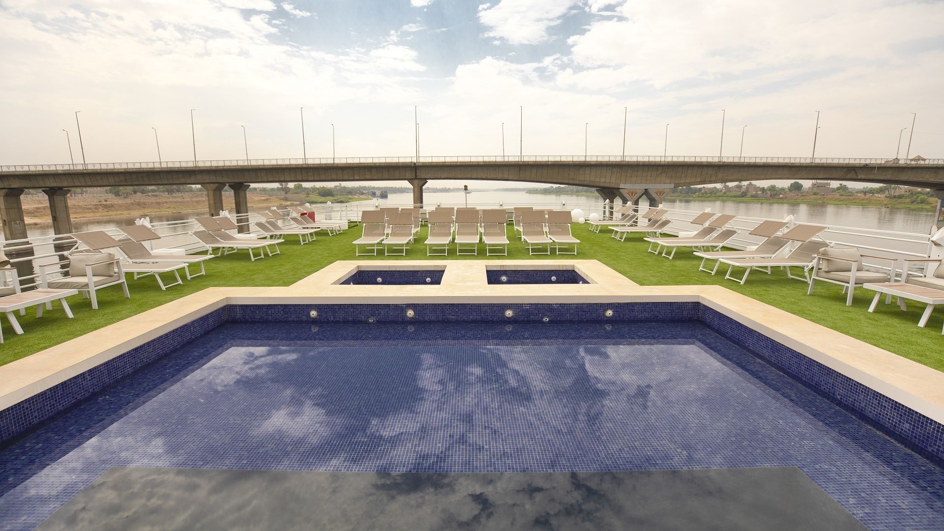 Trip to Egypt: Pyramids & Nile by flight - 8 Days 